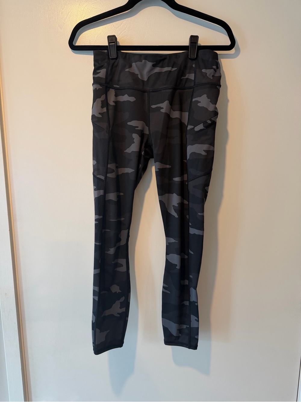 Athleta Black & Gray Camo High-Rise Active Leggings
